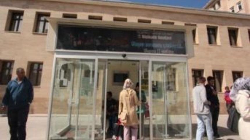 Kışın Isıtan, Yazın Serinleten Kapalı Durak Uygulaması Yaygınlaşıyor