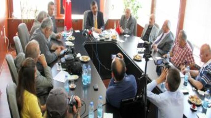 L&uuml;tfi Bayraktar, Şahsı Ve Kurum Hakkındaki S&ouml;ylentilere Cevap Verdi