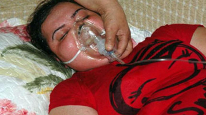 Her g&uuml;n &uuml;&ccedil; saat hapşırıyor