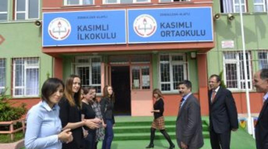 İl Milli eğitim m&uuml;d&uuml;r&uuml; Kasımlı Okulunu ziyaret etti