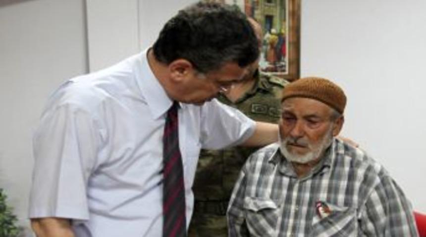 Vali G&uuml;ven&ccedil; Şehidin Yakınlarına Başsağlığı Diledi, Sınırda Incelemelerde Bulundu