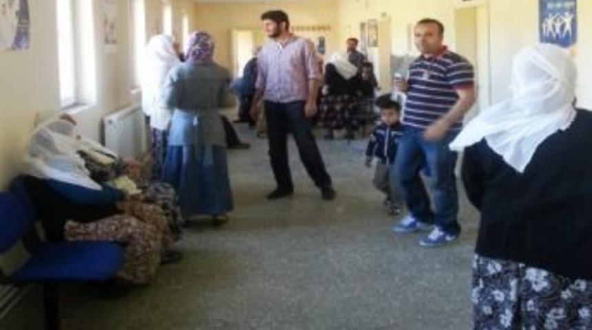 Fedakar Doktorlardan Sağlık Taraması