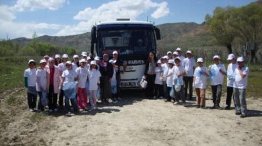 Pazaryolu&rsquo;nda &Ouml;ğrencilerden &ldquo;&ccedil;evreyi Hor G&ouml;ren Geleceği Zor G&ouml;r&uuml;r&rdquo; Projesi&hellip;