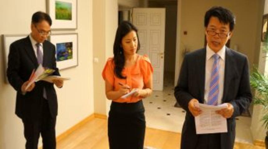 B&uuml;y&uuml;kel&ccedil;i Lee: Gerginliği Yumuşatmak I&ccedil;in Kuzey'le G&ouml;r&uuml;şmek Istiyoruz