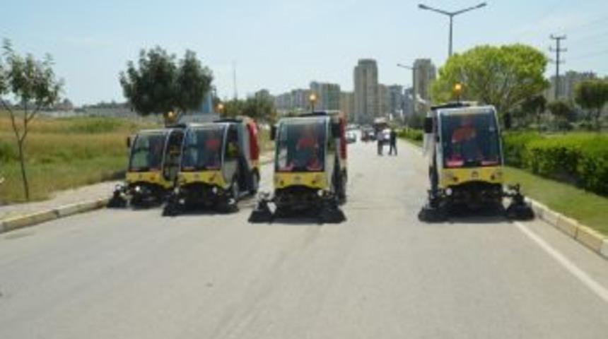 Yolları Robotlar Temizleyecek