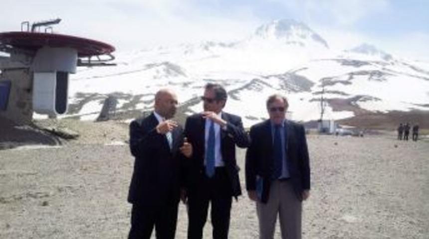 B&uuml;y&uuml;kel&ccedil;ilerin Erciyes Sefası