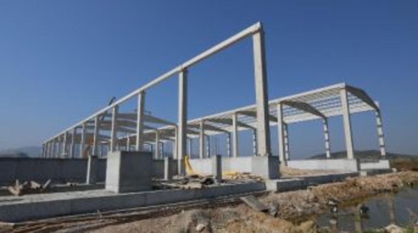 Sel&ccedil;uk Meyve İşleme Ve Soğuk Hava Deposunun 2. Etap İhalesi Tamamlandı