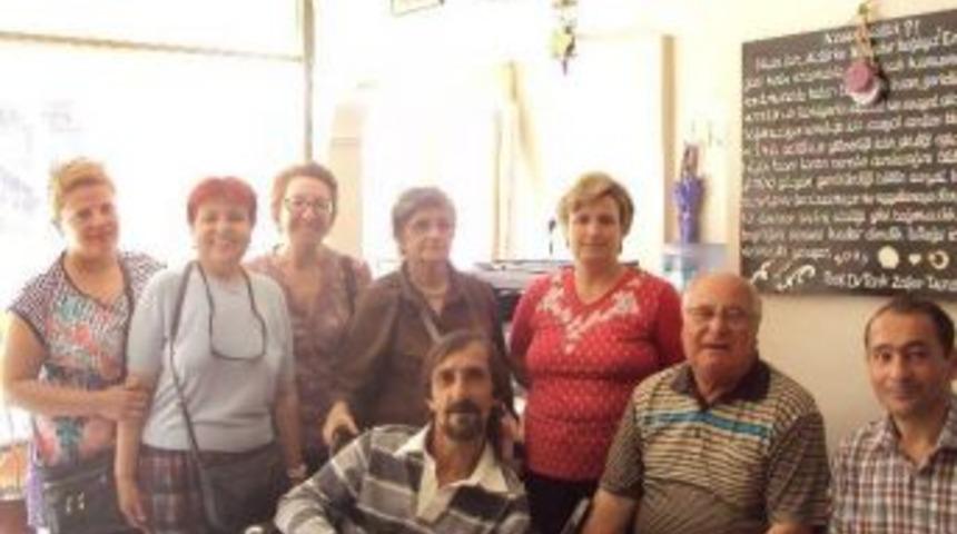 Ayvalık&rsquo;ta Chp&rsquo;ye Engellilerden Ziyaret