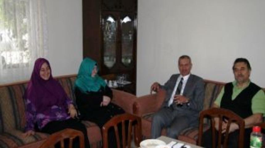 Dişli Ailesinden Komşu Ziyareti
