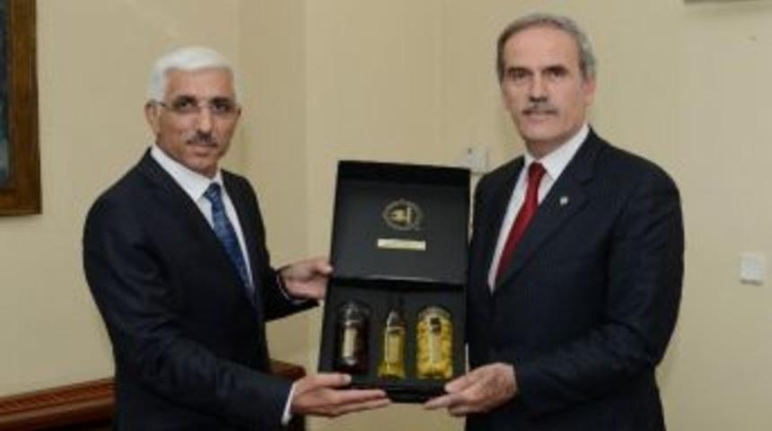 Besaş B&uuml;felerinde Zeytin Satışı