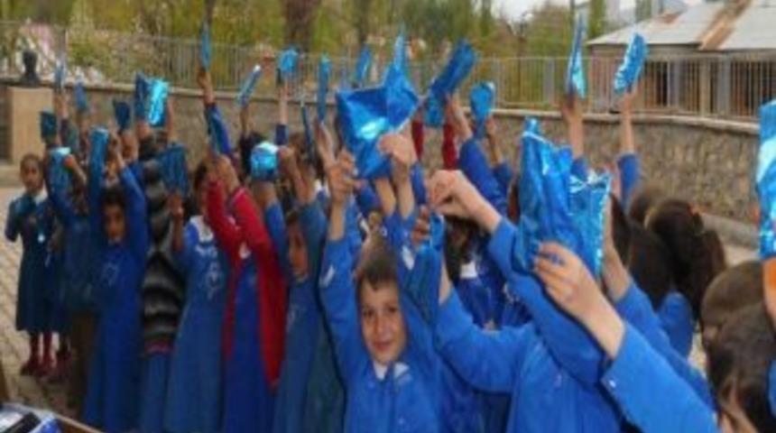 G&ouml;n&uuml;ll&uuml; Kalem Derneği Yardım &Ccedil;alışmalarını S&uuml;rd&uuml;r&uuml;yor