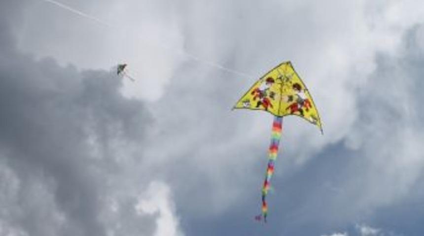 Akdağmadeni&rsquo;nde &Ouml;ğrenciler U&ccedil;urtma Şenliği D&uuml;zenlendi