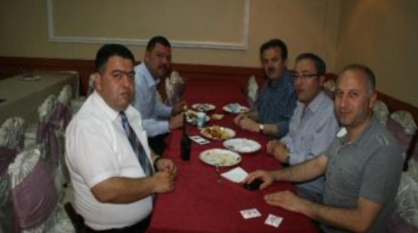 Polis Eşlerinden Kermes