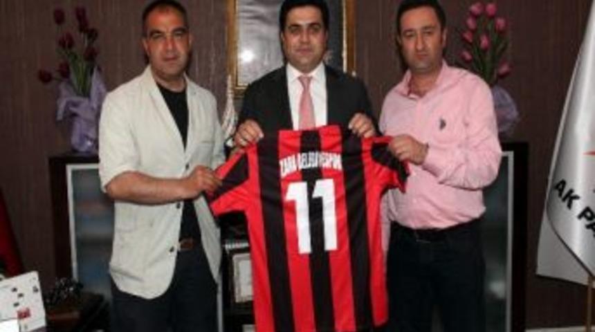 Zaraspor Y&ouml;netimi, Ak Parti İl Başkanı Burhanettin Kuru&rsquo;yu Ziyaret Etti