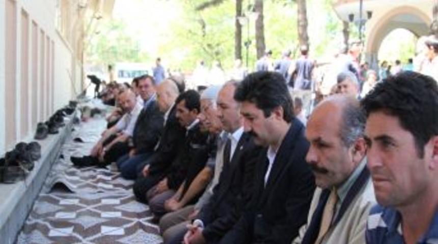 Akil İnsanlar Heyeti Doğu Anadolu Grubu Vatandaşlarla Bir Araya Geldi