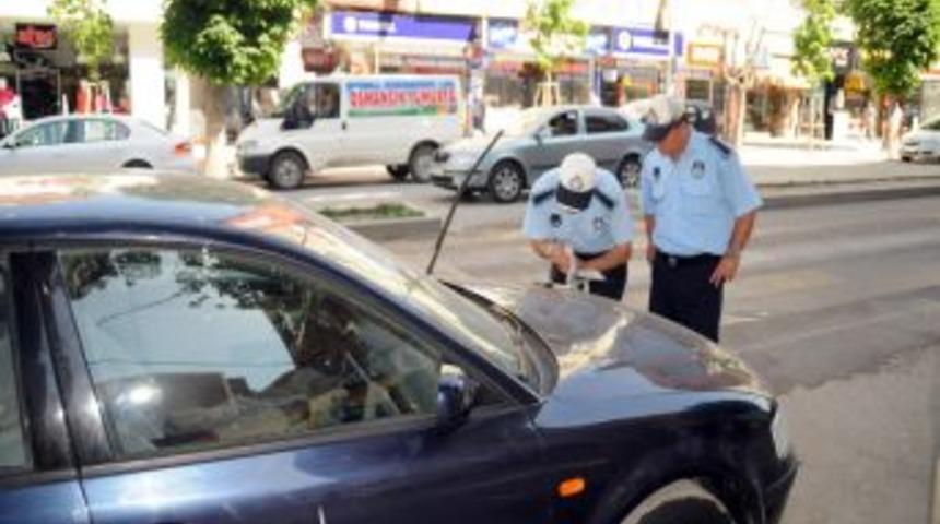 Çorum'da Cadde Kenarları Oto Galeriye Döndü