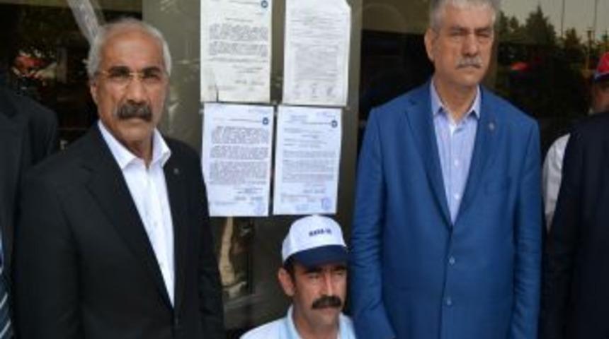 Hava-İş, THY Binasına Grev Tarihini Astı