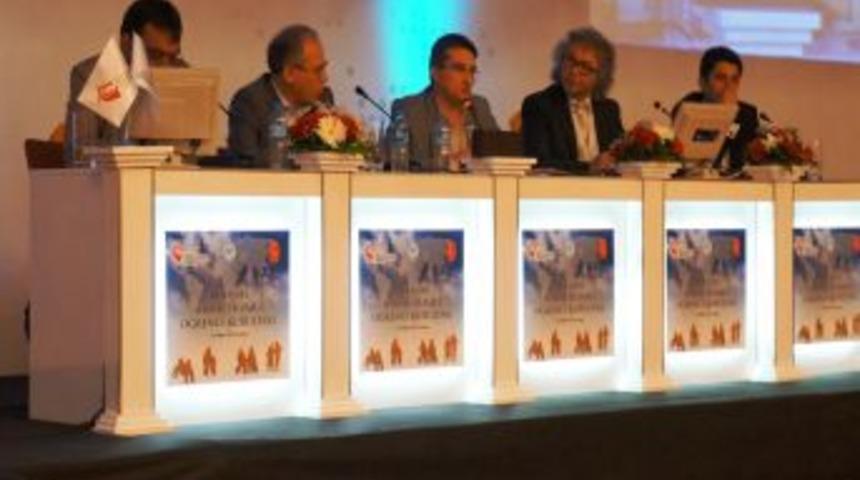 “Günde 3,5 Saat Televizyon Izlenen Bir Ortamda Aileden Bahsedilemez”