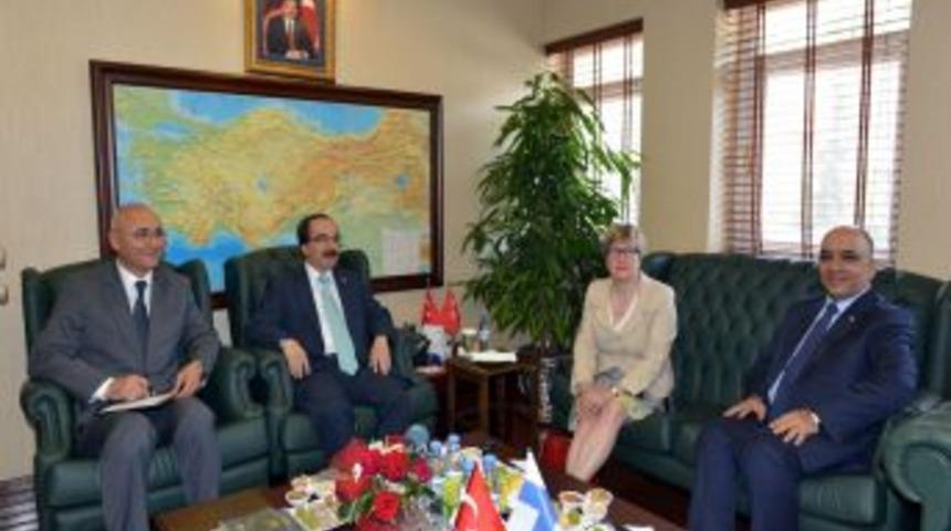 Vali Coş: Suriye'deki Krizin Ekonomik Kaybı Değil Insani Y&ouml;n&uuml; Bizim I&ccedil;in &Ouml;nemli