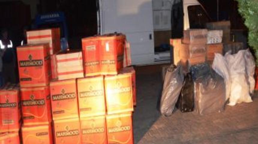 Bursa'da 24 Bin Paket Sigara Ve 14 Bin 440 Poşet Kahve Ele Ge&ccedil;irildi