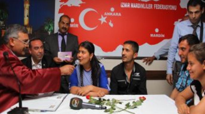 İzmir Mardinliler Federasyonu 38 &Ccedil;ifti Evlendirdi