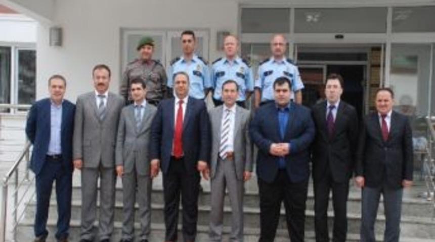 Sapanca İl&ccedil;e Emniyet M&uuml;d&uuml;rl&uuml;ğ&uuml; Yemek D&uuml;zenledi