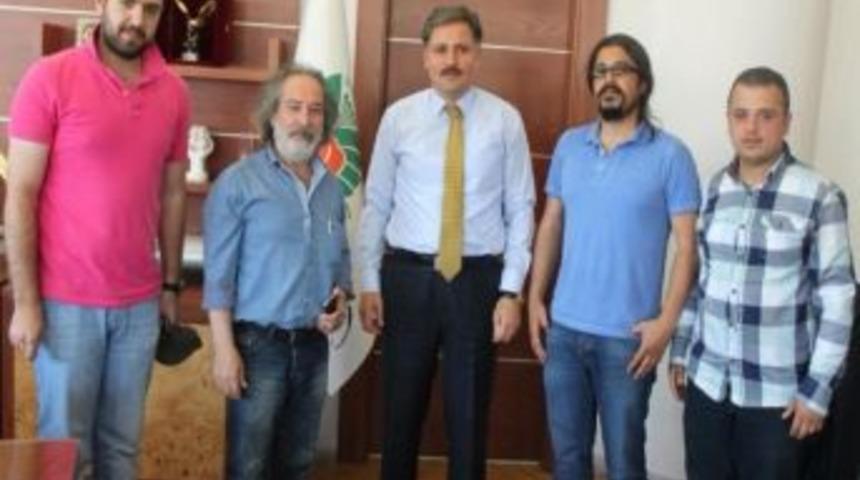 Sanat&ccedil;ılardan Malatya Belediye Başkanı Ahmet &Ccedil;akır&rsquo;a Ziyaret