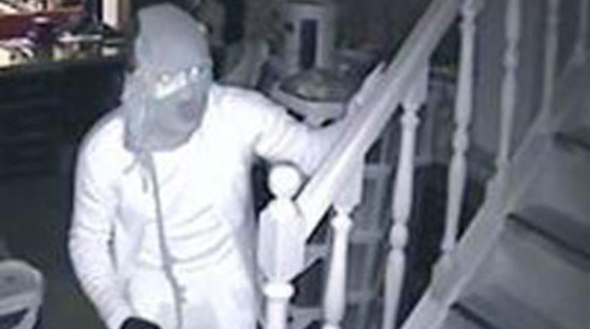 Bu da jartiyerli hırsız!