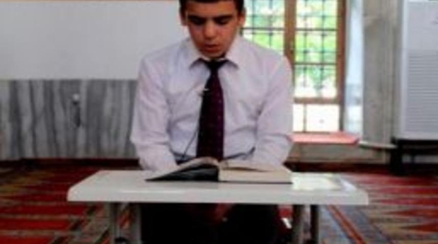 Kuran Kursları Yarıştı