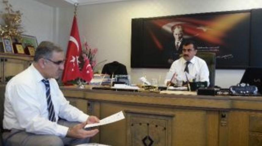 Kimse Yokmu Derneğinden İl Milli Eğitim M&uuml;d&uuml;r&uuml; Metin İlci&rsquo;ye Ziyaret