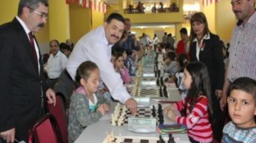 Honaz 6.geleneksel Satranç Turnuvası Başladı