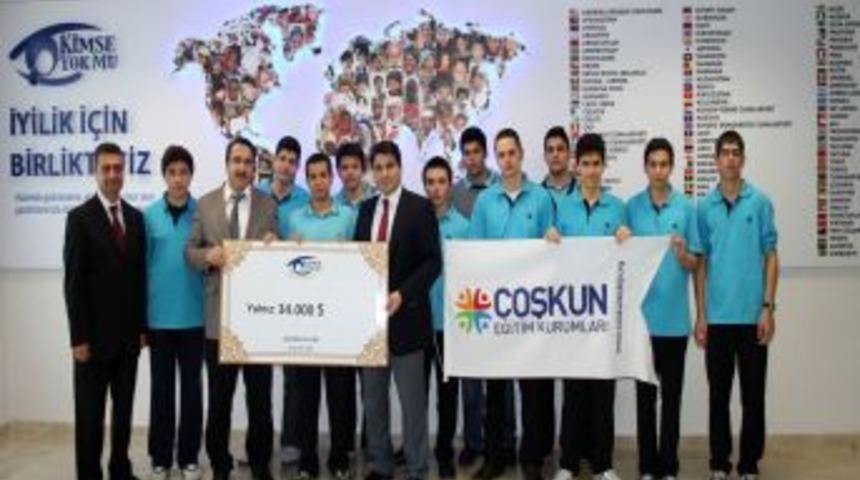 Yurtdışı Gezisini Iptal Eden &Ouml;ğrenciler, 152 Afrikalıya Işık Oldu