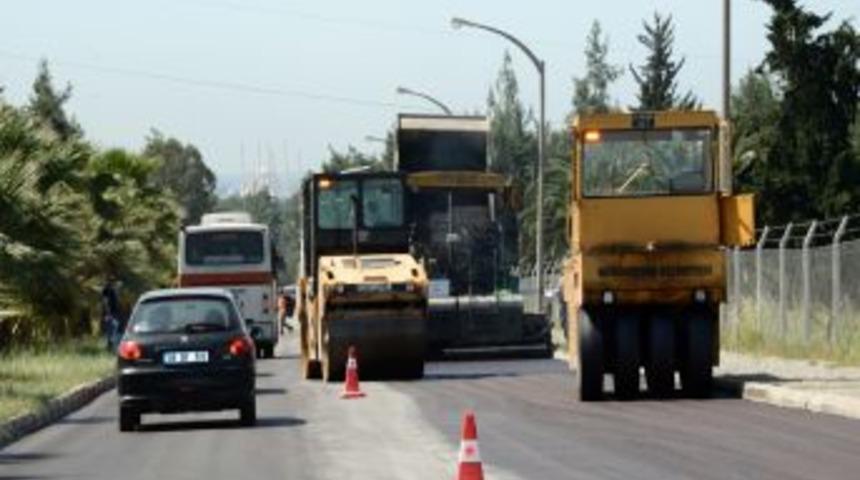 Mithat &Ouml;zsan Bulvarı Asfaltlanıyor