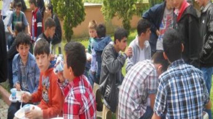 Akyazı Matematik Olimpiyatı'na 455 &Ouml;ğrenci Katıldı