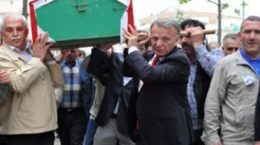 Turan Ko&ccedil;al son yolculuğuna uğurlandı