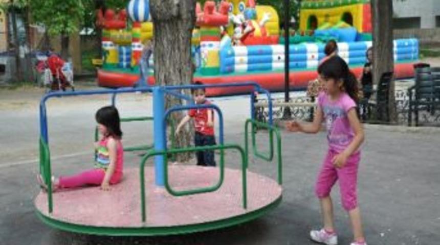 Kırklareli&rsquo;de Hafta Sonu Parklar Doldu Taştı