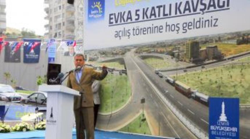 İzmir'de Evka-5 Katlı Kavşağı A&ccedil;ıldı