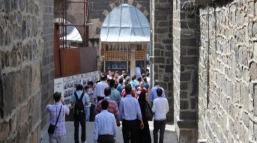 Diyarbakır&rsquo;a Ziyaret&ccedil;i Akını
