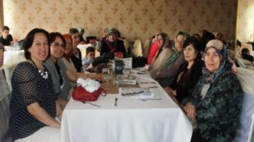 T&uuml;rk Kızılayı, &Ccedil;ay Programı D&uuml;zenledi