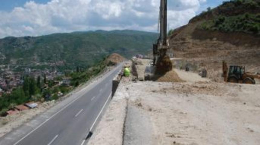 Tokat &Ccedil;evre Yoluna Neşter Vuruldu