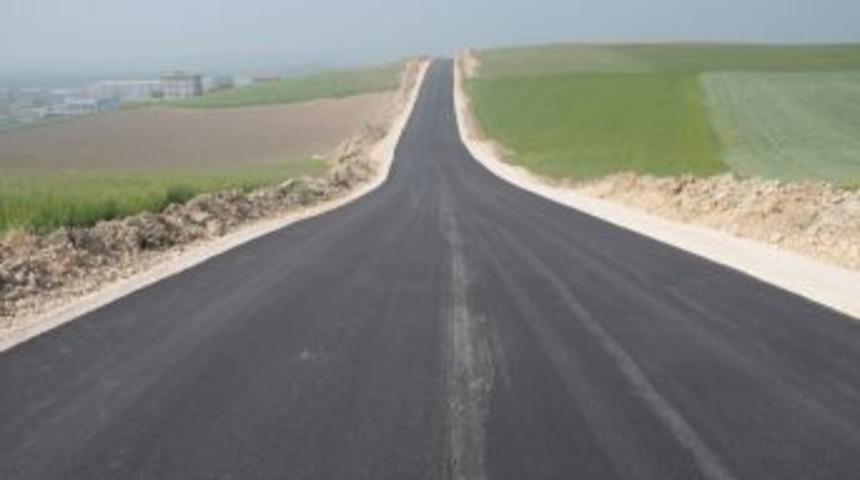 İneg&ouml;l Belediyesi Taş Ocaklarına Giden Yol Asfaltlıyor