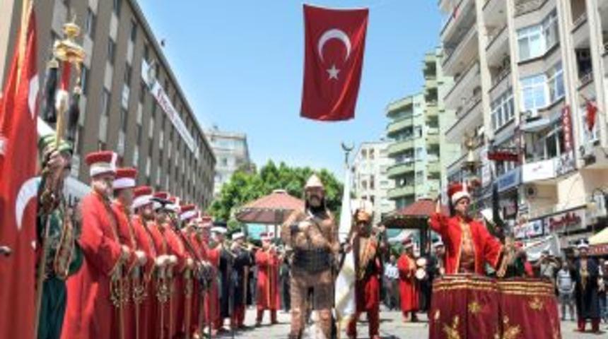 Bursa Mehteran Takımı Tarsusluları &Ccedil;oşturdu