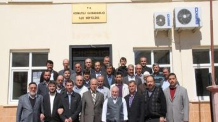 Korkuteli'nde Din G&ouml;revlilerine Eğitim Veriliyor