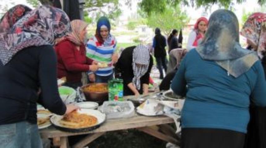 Hisarcık&rsquo;ta Ak Partili Kadınlar Hıdrellez Şenliğinde Buluştu
