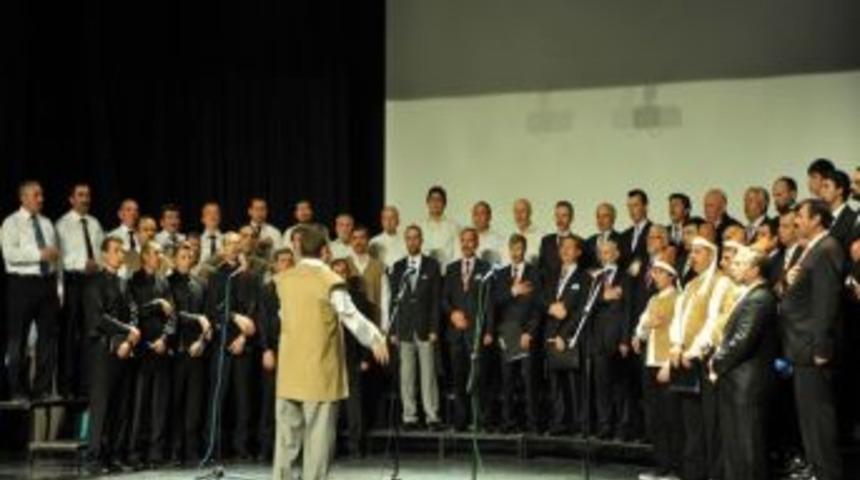 En Güzel Yunus İlahisini Şeker Mahallesi Okudu