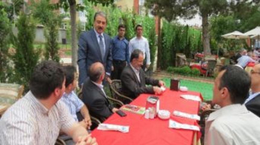 Mesob’dan Kitap Fuarına Katılan Yazarlara Yöresel Yemek İkramı