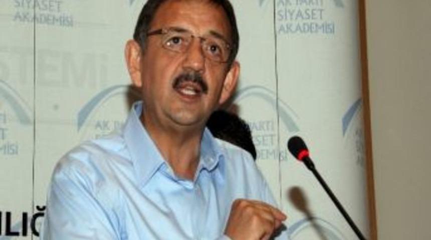 Kayseri B&uuml;y&uuml;kşehir Belediye Başkanı &Ouml;zhaseki, Siyaset Akademisi&rsquo;nde Ders Verdi