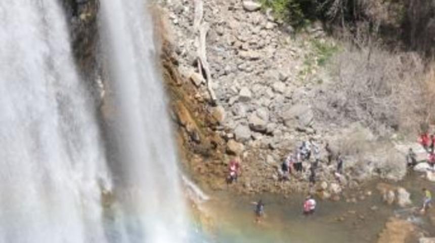 Erzurum B&uuml;y&uuml;kşehir Belediyesi'nden Tortum Şelalesine Piknik Gezisi...
