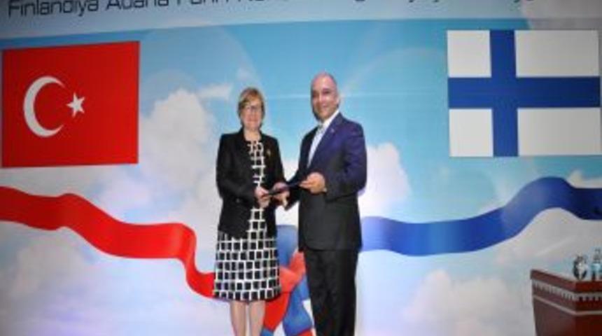 Sunar Grup CEO&rsquo;su H&uuml;seyin &Ccedil;omu Finlandiya Fahri Konsolosu Oldu