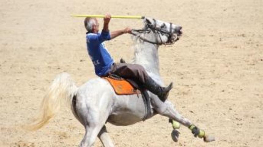 Kağıthane Belediyesi İstanbulluları Ata Sporlarıyla Buluşturuyor